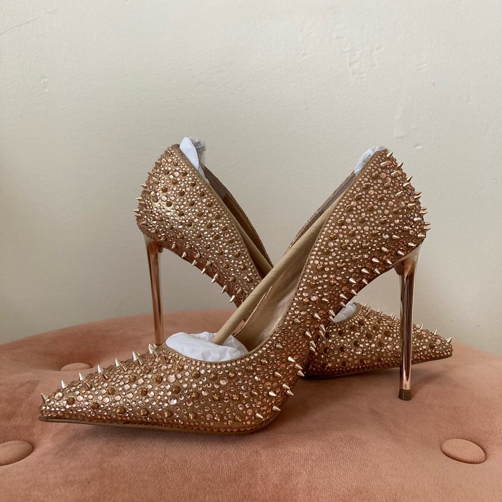 New Steve Madden Various Rose Gold heel size 8.0